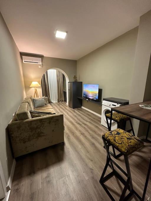 Bejart Apartment 4 Tirana Bagian luar foto