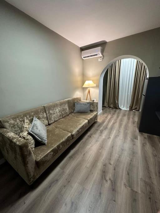 Bejart Apartment 4 Tirana Bagian luar foto