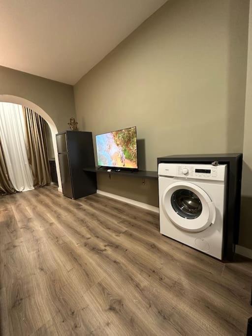 Bejart Apartment 4 Tirana Bagian luar foto