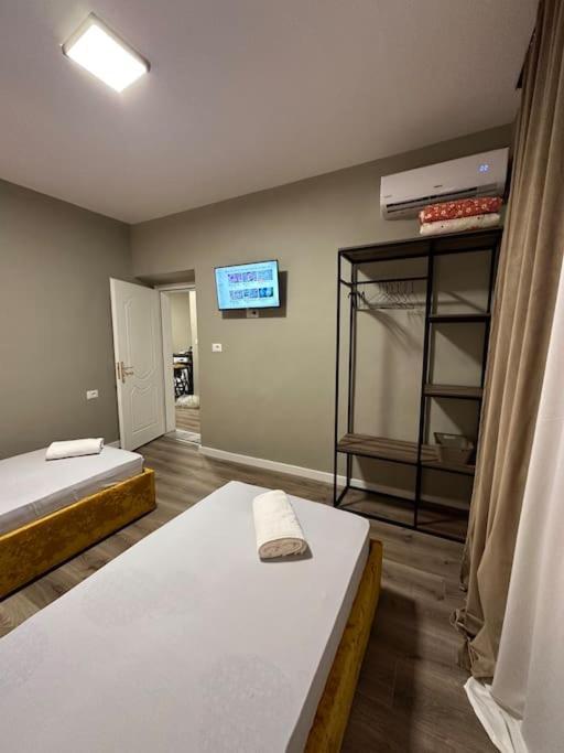 Bejart Apartment 4 Tirana Bagian luar foto