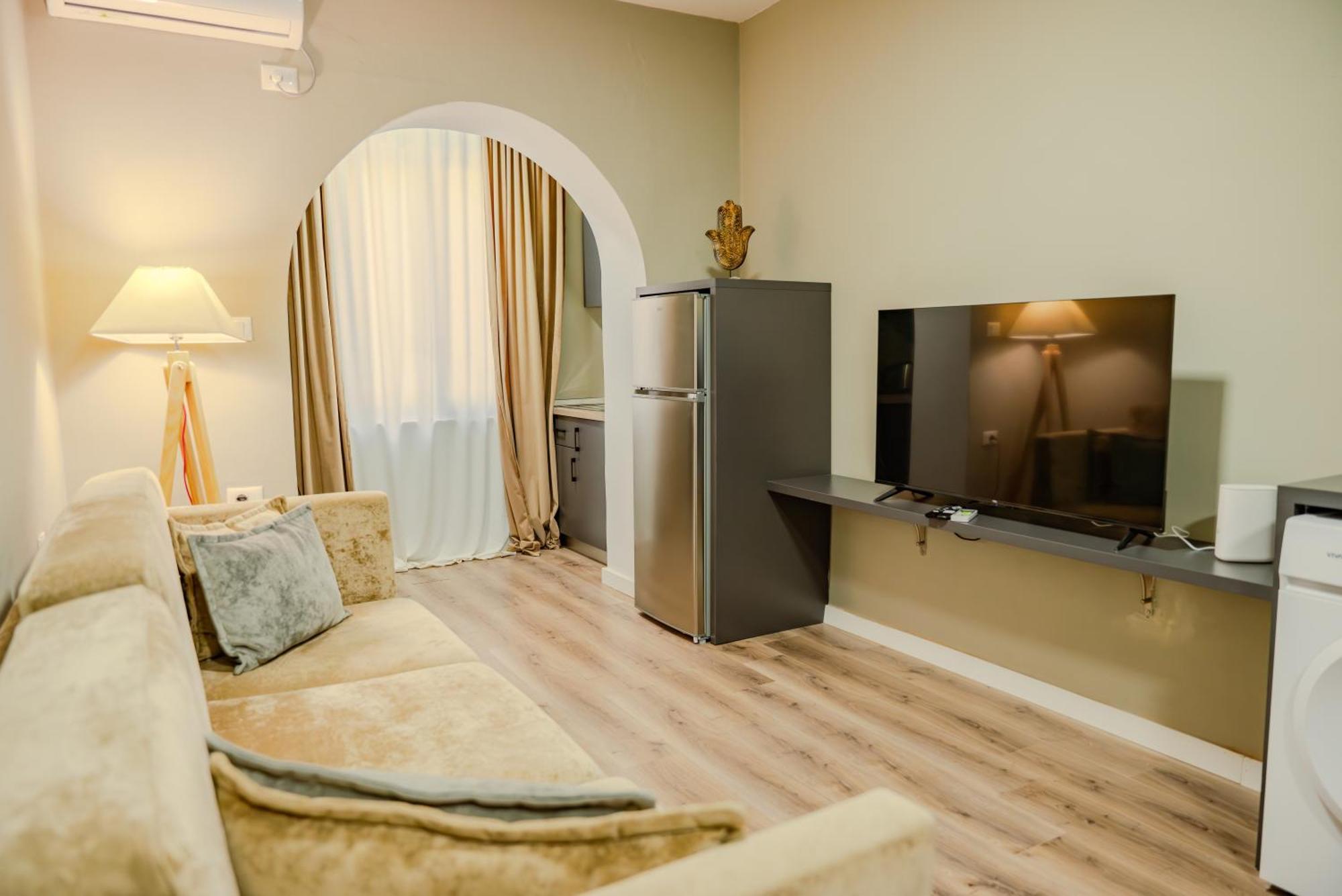 Bejart Apartment 4 Tirana Bagian luar foto